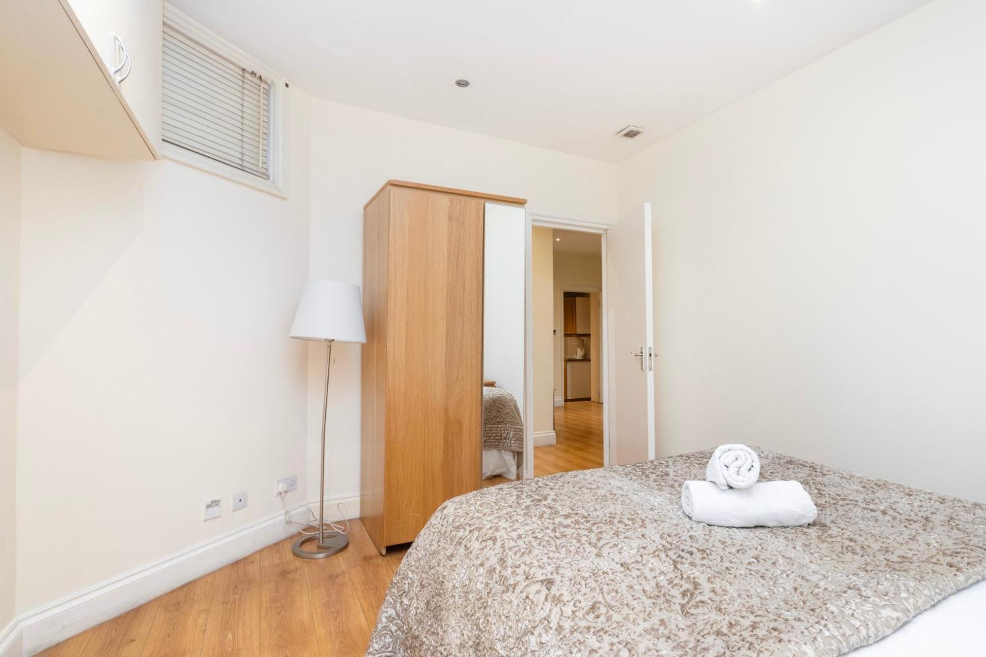 Hyde Park Rooms & Apartments Лондон Экстерьер фото