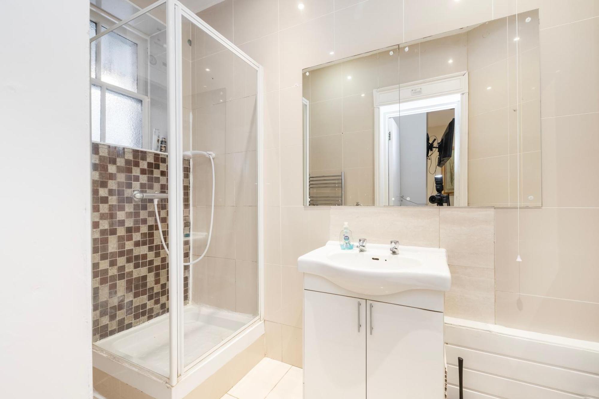 Hyde Park Rooms & Apartments Лондон Экстерьер фото