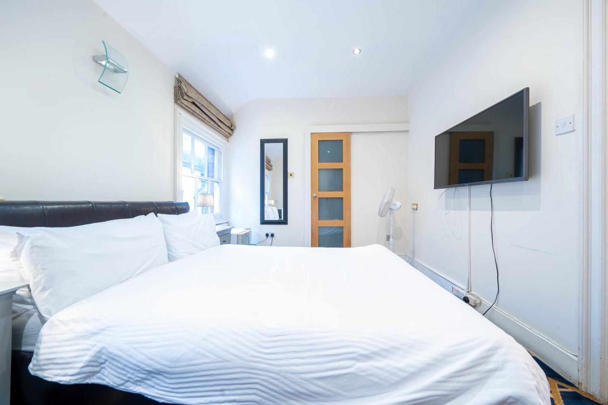 Hyde Park Rooms & Apartments Лондон Экстерьер фото