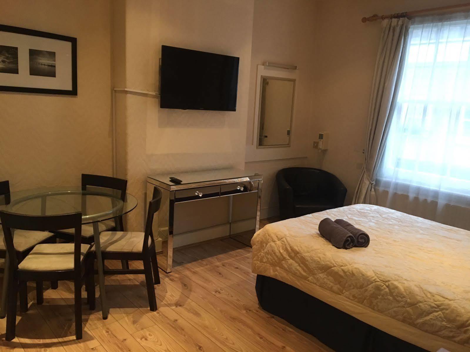 Hyde Park Rooms & Apartments Лондон Экстерьер фото